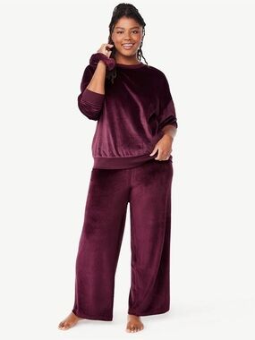 See and Be Seen Burgundy Velour Lounge Set - Size Large